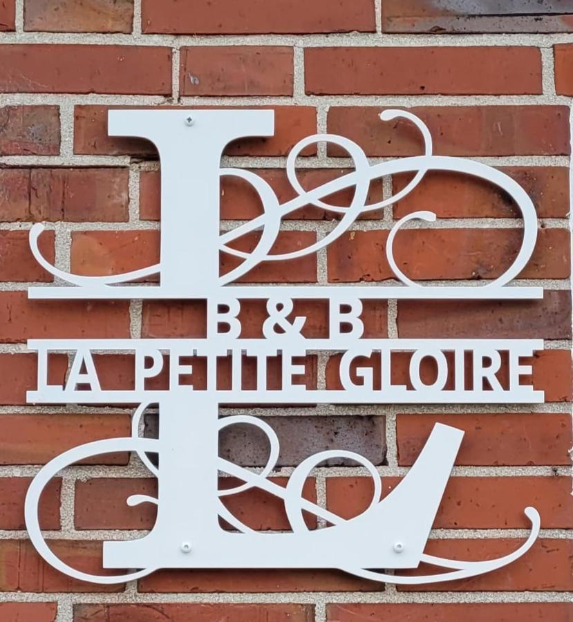 La Petite Gloire Bed & Breakfast Pogum ภายนอก รูปภาพ