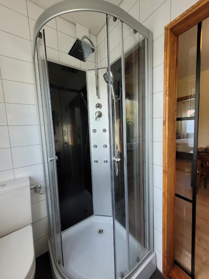 La Petite Gloire Bed & Breakfast Pogum ภายนอก รูปภาพ