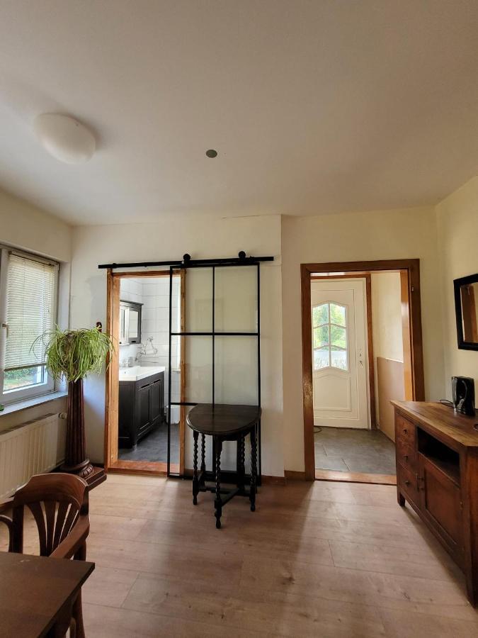 La Petite Gloire Bed & Breakfast Pogum ภายนอก รูปภาพ